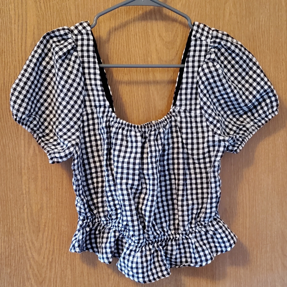 Cropped gingham blouse